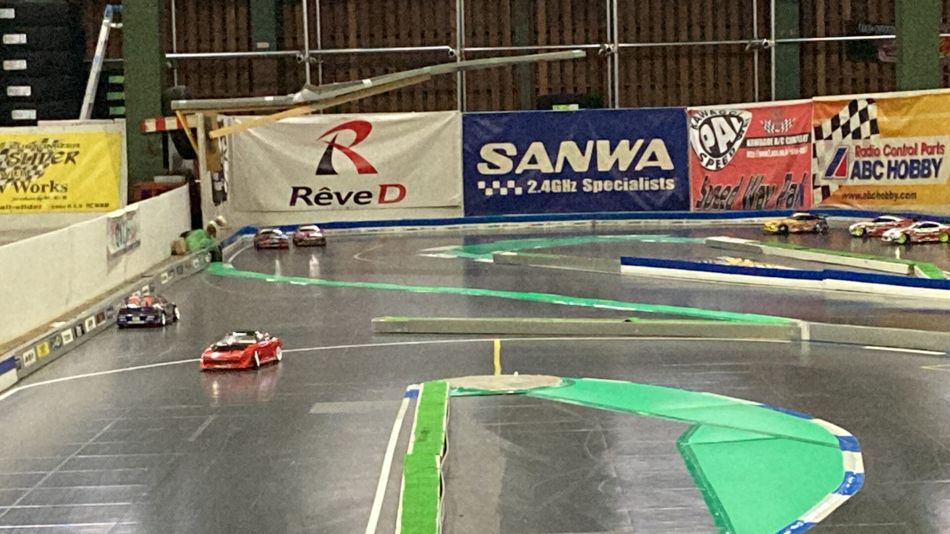 Gサーキット - MRC MATRIX RACING CLUB 新潟県南魚沼市にあるドリフトメインのラジコンサーキット